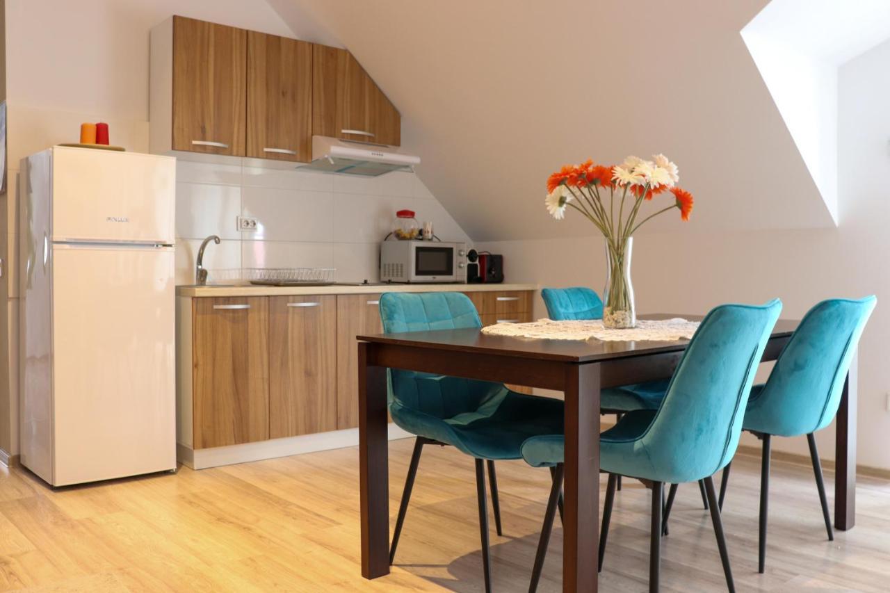 Rîşnov Apartamente Bucegi מראה חיצוני תמונה